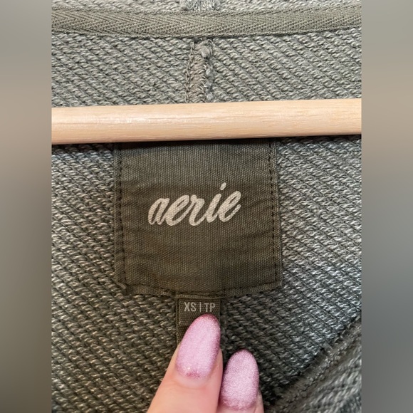 Aerie Crewneck - Picture 2 of 3